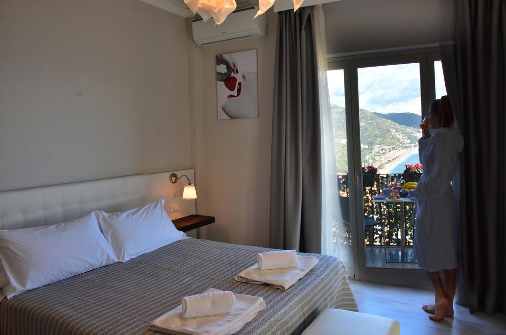 Athena Charming Rooms Таормина Екстериор снимка