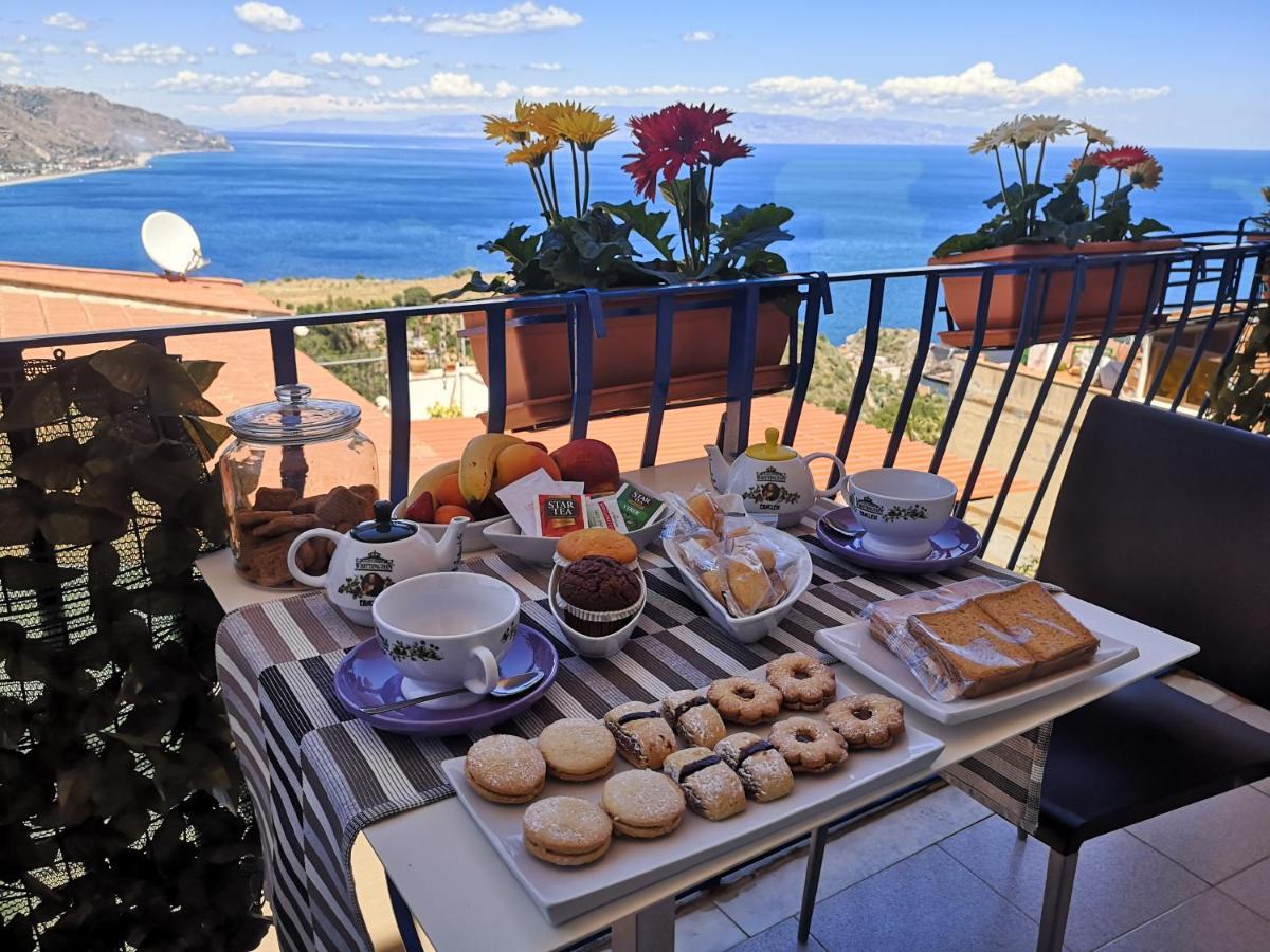 Athena Charming Rooms Таормина Екстериор снимка